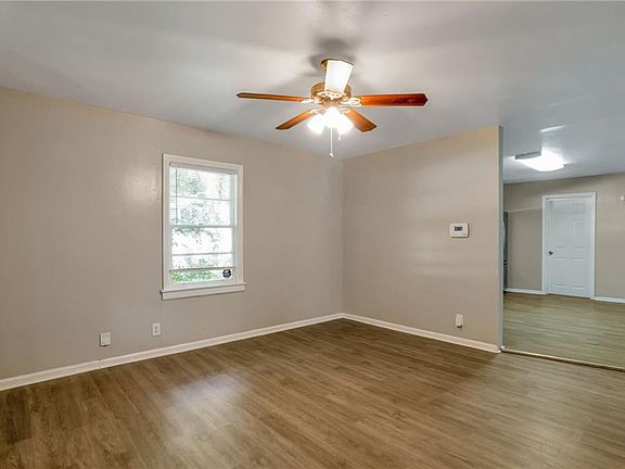 3rd image of 4436 Highland Rd