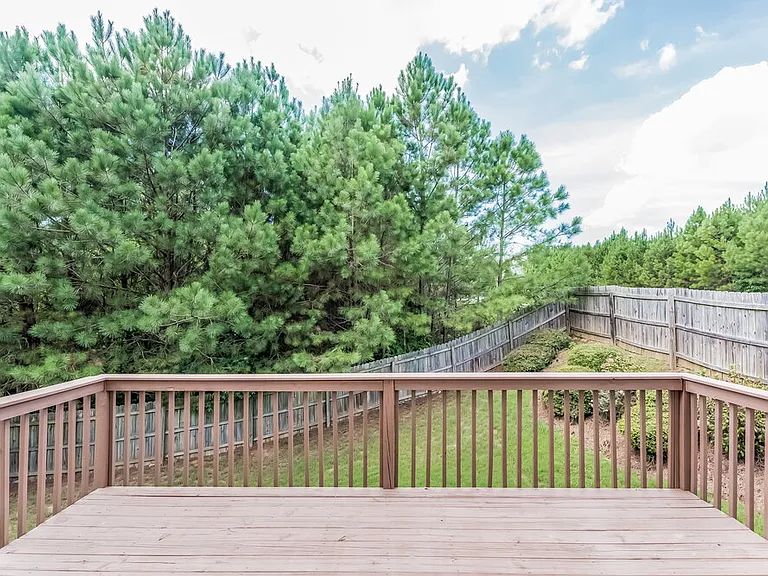 398 Glenleigh Dr — Photo 17