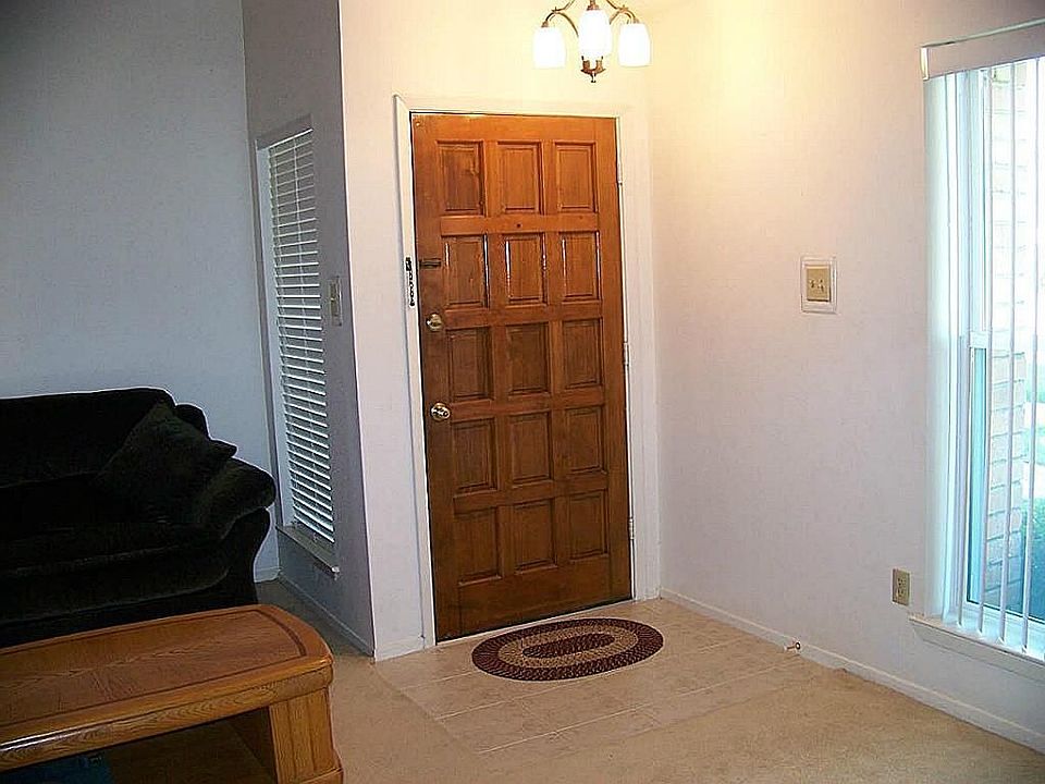 1st image of 9310 Bollingbrook Dr