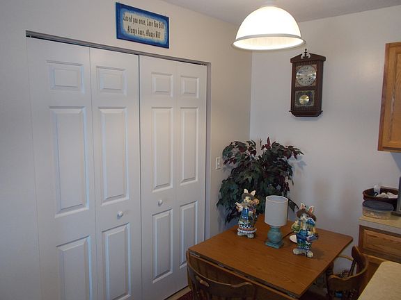 2nd image of 1135 W Bank Rd APT 101