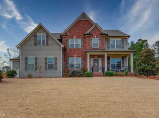 1388 Mill Pointe Ct, Lawrenceville, GA 30043