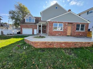 39 Cornwall St, Highlands, NJ 07732