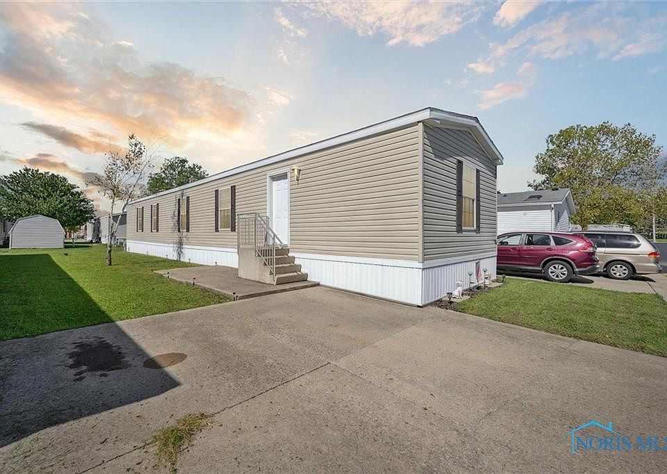 1st image of 315 Parkview Dr #93