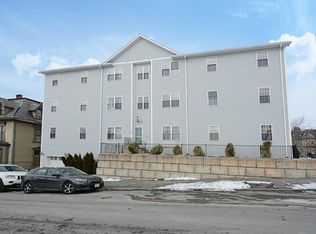20 William St APT 8, Worcester, MA 01609