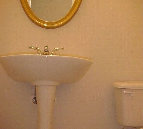 CHARMING MAIN FLOOR 1/2 BATH