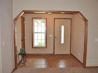 1511 Colton Ct, Salina, KS 67401