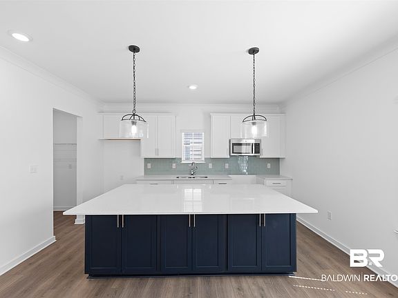 4th image of 4645 Casablanca Dr