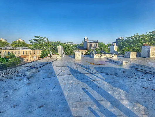 Rented by RELEASE NY | media 18