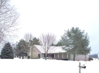 695 Travis St, Spring Green, WI 53588