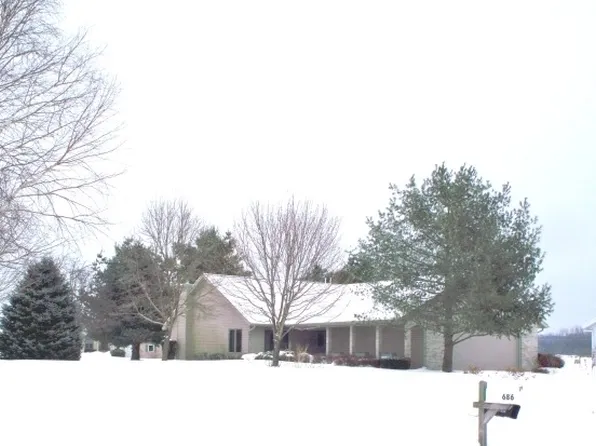 695 Travis St, Spring Green, WI 53588