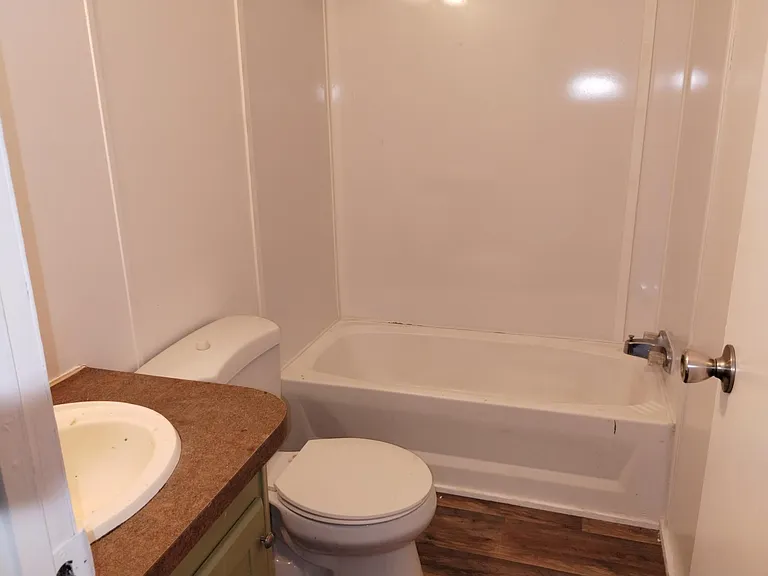 209 S Avenue B #28 — Photo 6