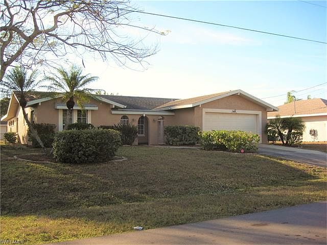 1st image of 320 SE 17th Pl