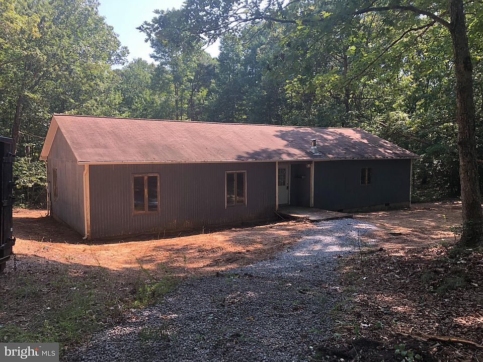 1st image of 44471 Hawks Nest Estate Ln