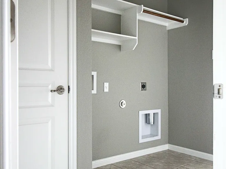 5917 Worthing Dr — Photo 32