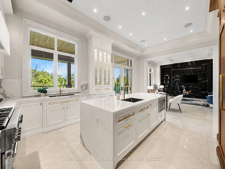 76 Cedar Ridge Rd — Photo 11