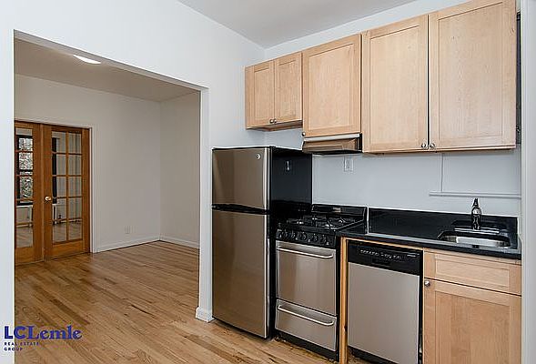 1st image of 207 E 88th St APT 3D