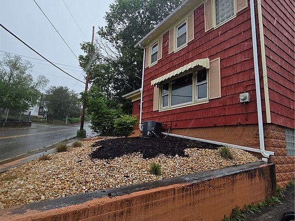 2nd image of 710 5th St