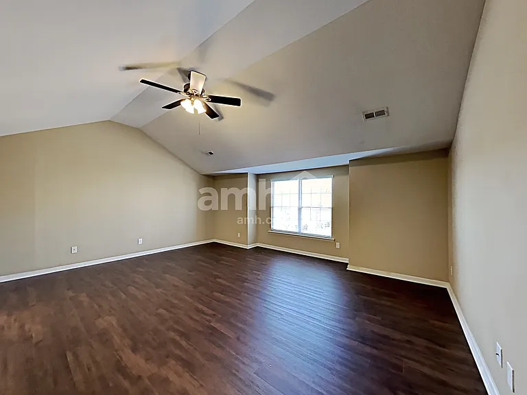 829 Willow Bay Dr — Photo 10