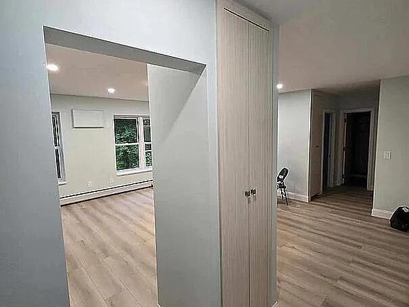 5th image of 475 Armstrong Ave APT J2