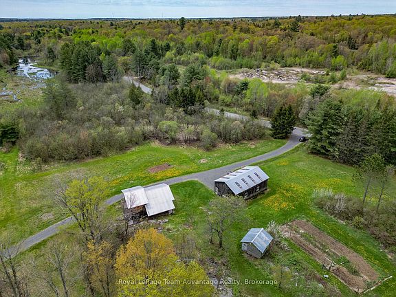 4th image of 315 Lorimer Lake Rd