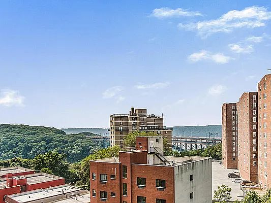 1st image of 555 Kappock St APT 8N