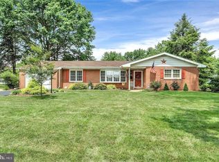 4349 Old Orchard Rd, York, PA 17402