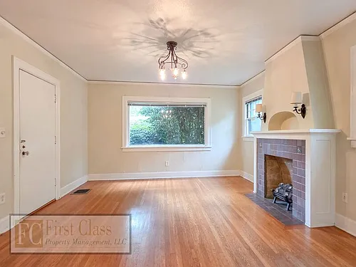 2321 NE Weidler St #1 Photo 1
