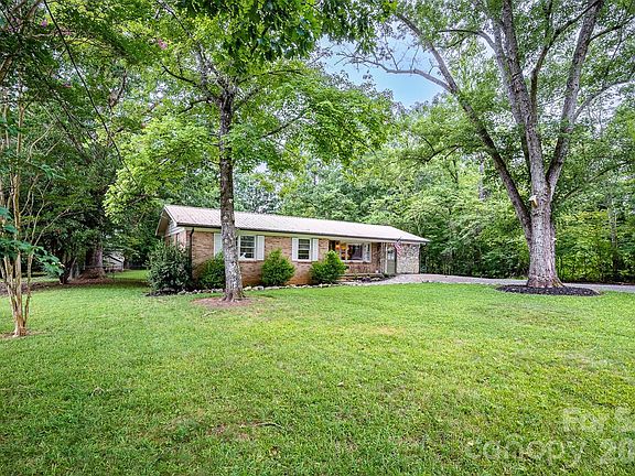4th image of 211 Shuffler Rd