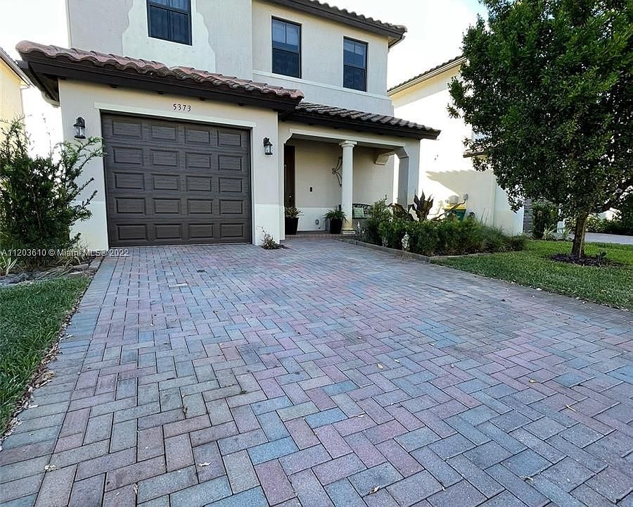 1st image of 5373 Cameron Dr #5373