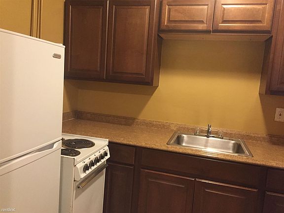 3rd image of 3301 Navajo Dr APT 2