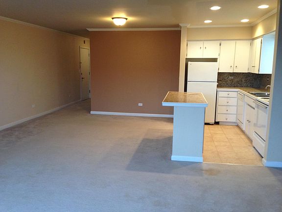 2nd image of 440 Saint Helens Ave Unit 301
