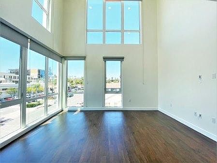 3rd image of 2000 El Cajon Blvd #333