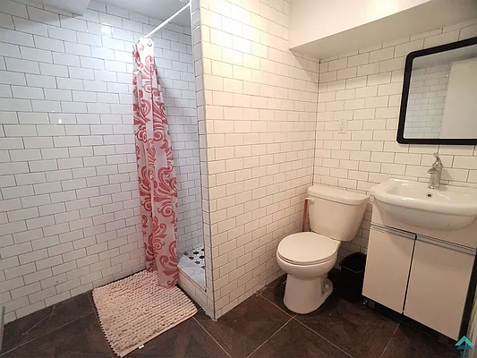 Rented by EXR | media 15