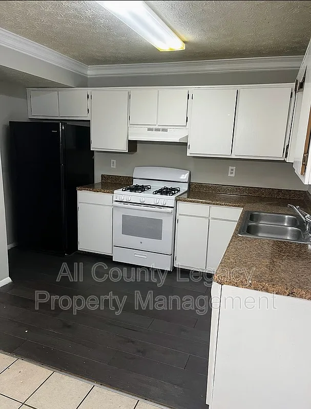 2 bed, 1.5 bath, 1152 sqft, $1,195 — Photo 4