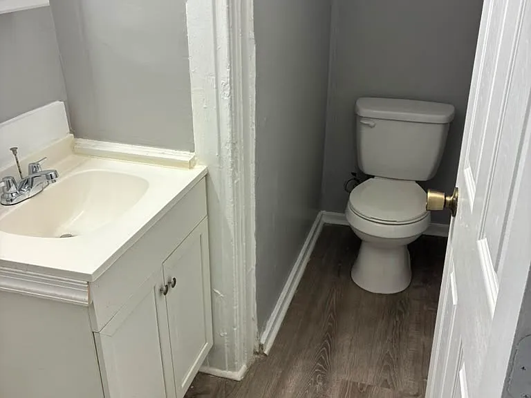 2207 Chelsea Ter #1 — Photo 3