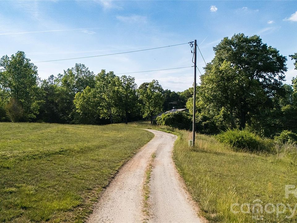 4th image of 193 Brentway Dr