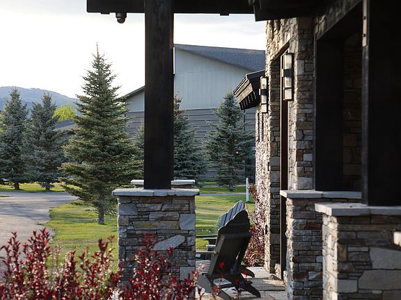 5th image of 48 Branson Blvd
