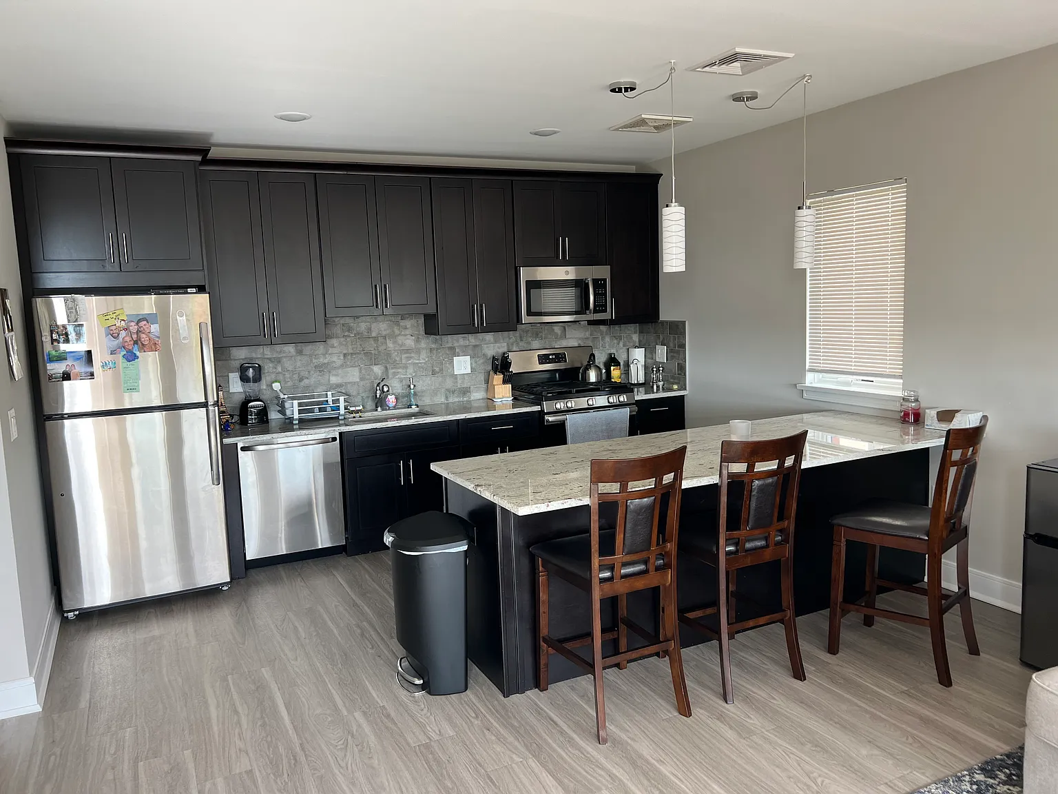 2 bed, 1.5 bath, $3,275 — Photo 4