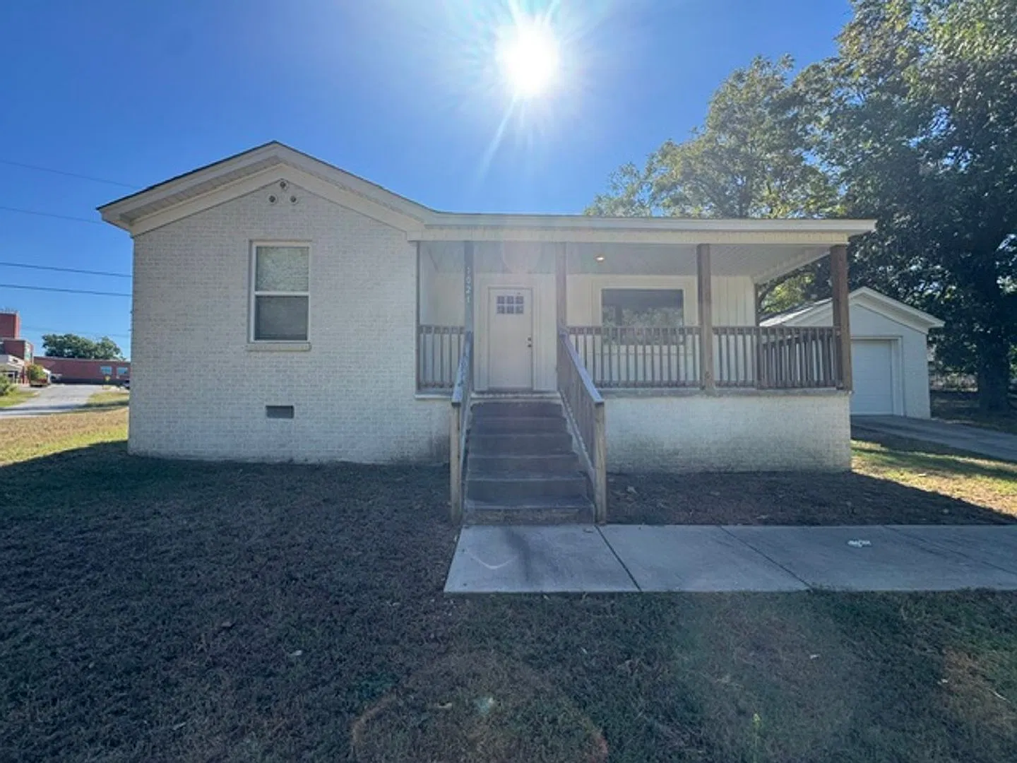 1021 Circle Drive — Photo 3