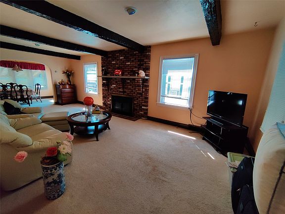 3rd image of 22 Union St