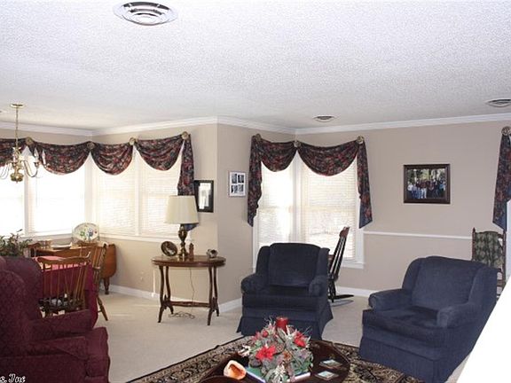 4th image of 909 N James St