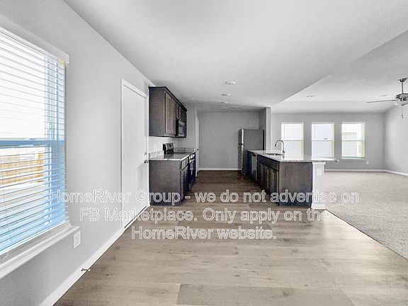 3rd image of 4109 Silverhill Dr