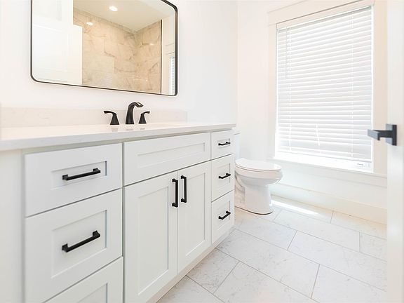 5th image of 5004 N Zoie Way