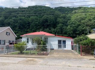 1200 McKinley St, Wharton, WV 25208