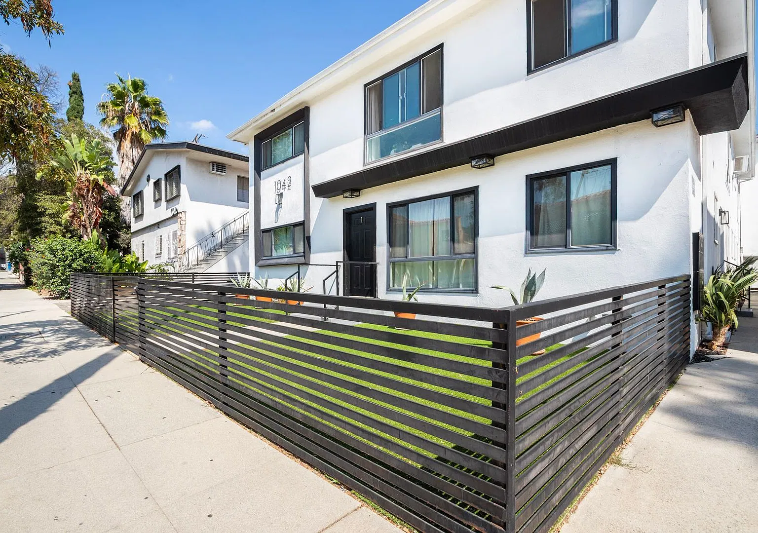 1042 N Orange Grove Ave — Photo 1