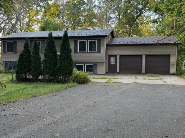 8842 288th Ln NE, North Branch, MN 55056