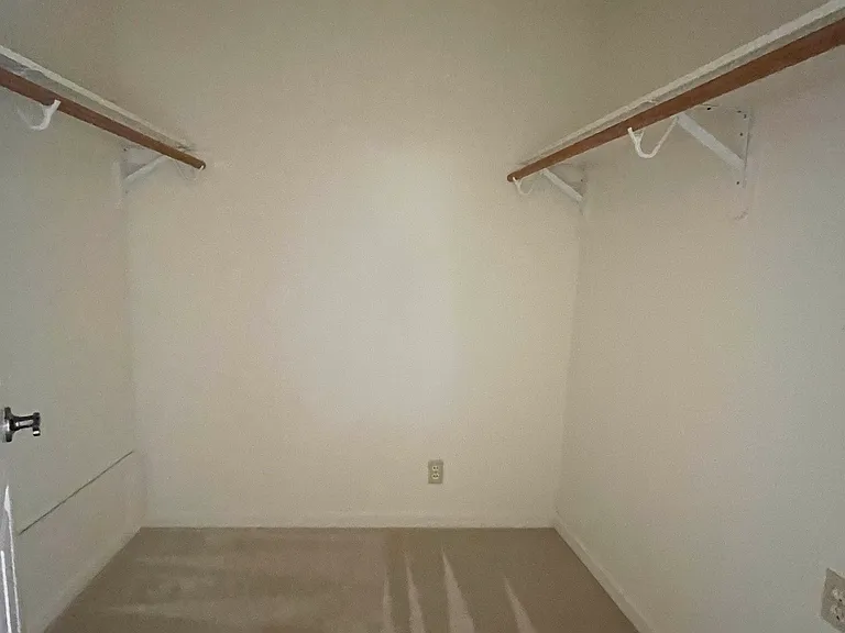 211 Cambridge Ave — Photo 24
