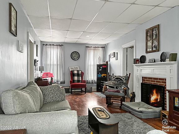 5th image of 14 S Washington St