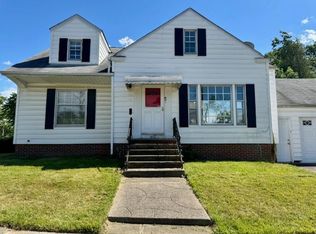 3434 Silsby Rd, Cleveland Heights, OH 44118