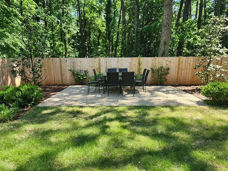 2710 Loghaven Dr NW — Photo 17